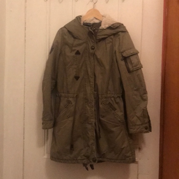 Green Winter Jacket with Faux Fur Lining - Picture 2 of 4